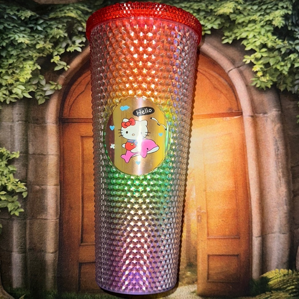 hello kitty Rainbow 🌈 venti tumbler